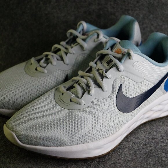 Nike Revolution 6 Extra Wide Pure Platinum Thunder Blue Men’s Size 9 Pre-Owned - Picture 1 of 16